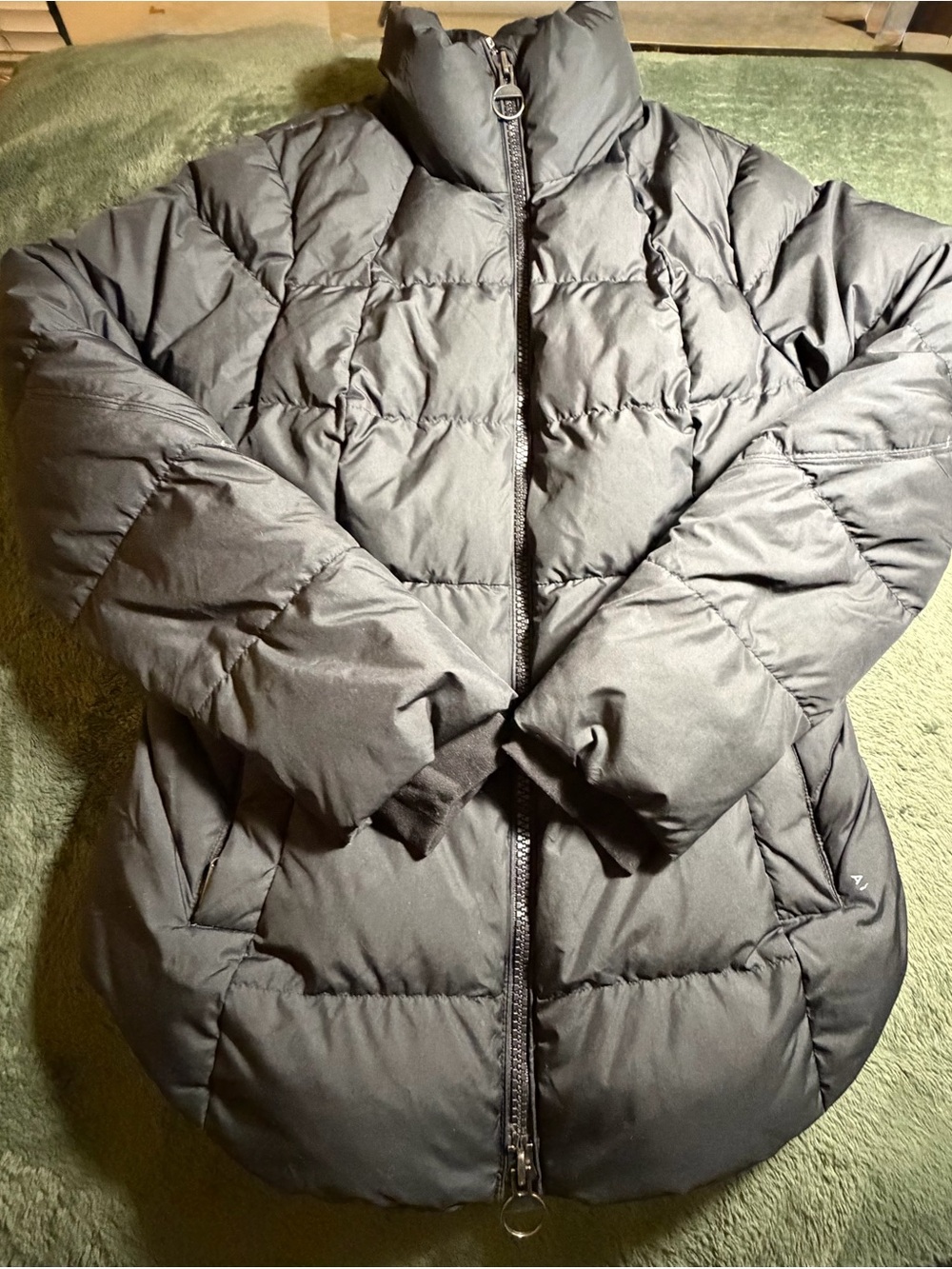 Athleta Women’s Black Puffer Coat - Lightweight Insulated Jacket S